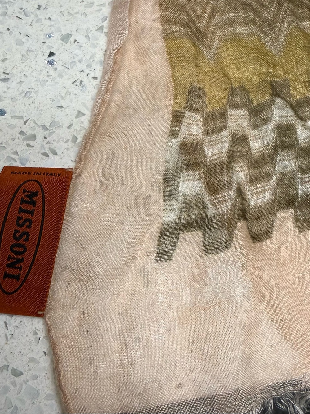Vintage and rare Missoni Peach & Olive Lightweight Patterned Scarf Shawl - Picture 2 of 7